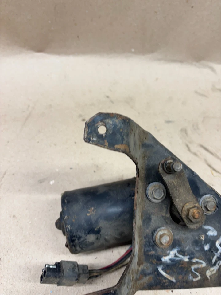 OEM 1970-1972 FORD ECONOLINE E-100 FURGONETA 2 VELOCIDADES LIMPIAPARABRISAS MOTOR CON SOPORTE Foto 3 de 4
