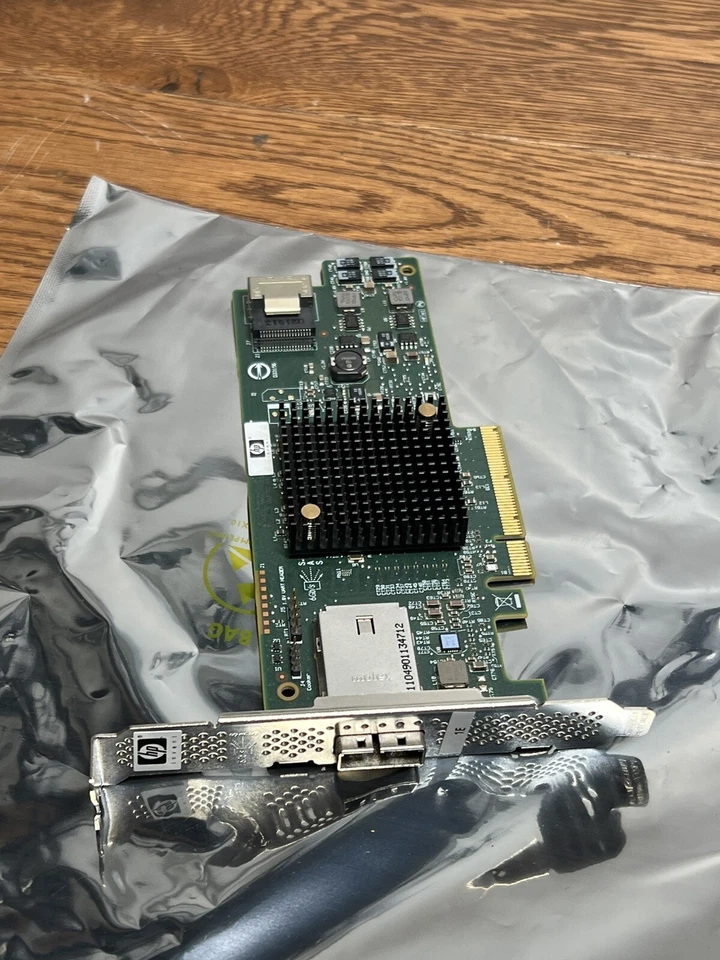 HP SAS9205-4i4e Host Bus Adapter PN: 660086-001 - Image 2 of 4