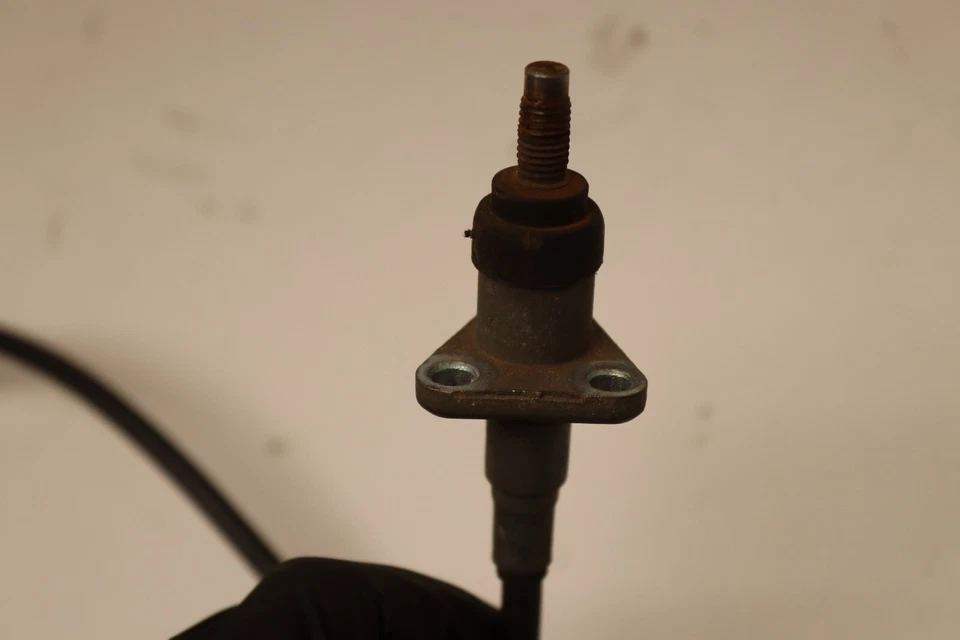 Cable de mástil de antena de radio Chevy Silverado 1500 1999-2023 OEM Foto 2 de 4