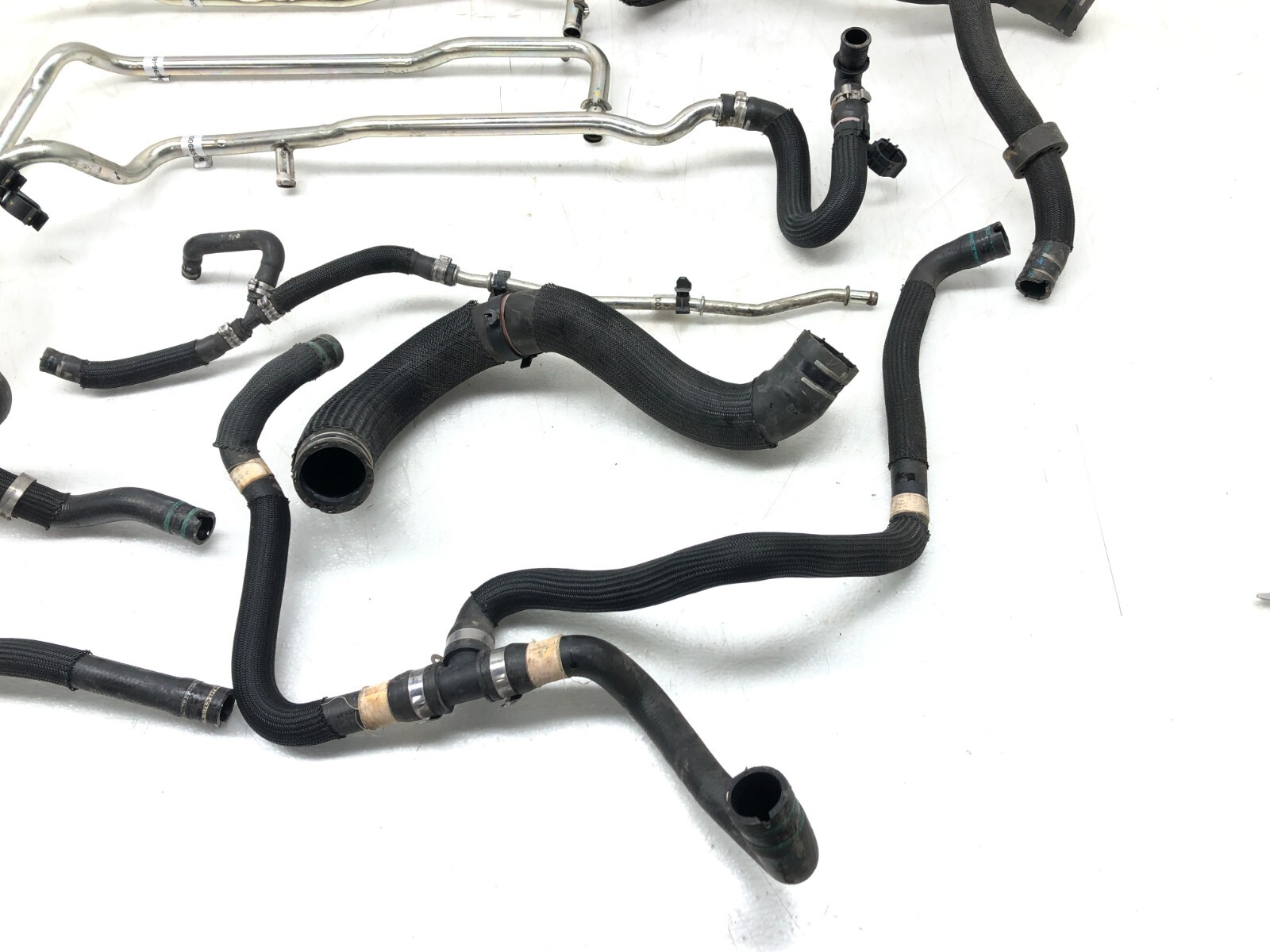 2017-2020 MASERATI LEVANTE 3.0L ENGINE RADIATOR COOLANT HOSE TUBE LINE SET OEM