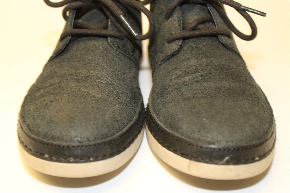 Botas al tobillo UGG Neumel Chukka para mujer talla 8,5 negras de gamuza áspera con cordones cómodas Foto 4 de 4