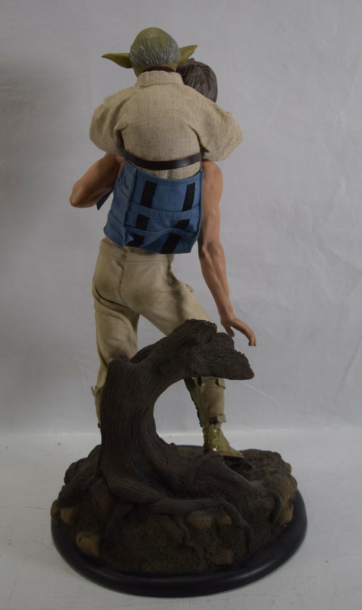 Star Wars Luke Skywalker Yoda Dagobah Statue Sideshow Premium