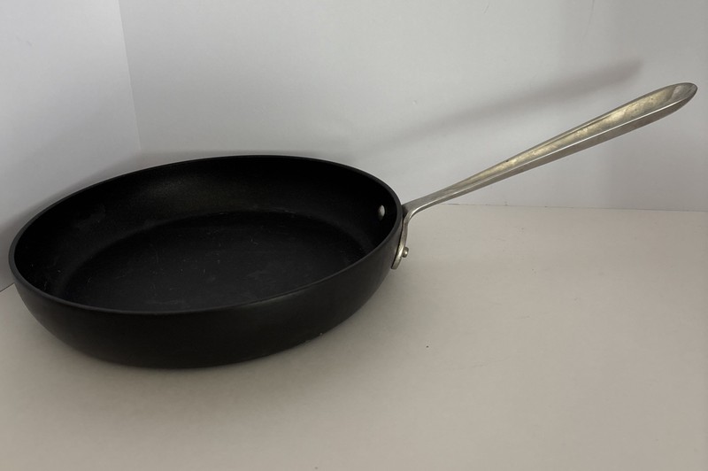 All-Clad Metalcrafters LLC 10 Inch Nonstick Frying Pan