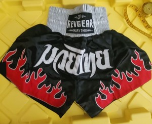 REVGEAR Muay Thai/MMA/Kickboxing Shorts YOUTH XS BLACK silver with red flames