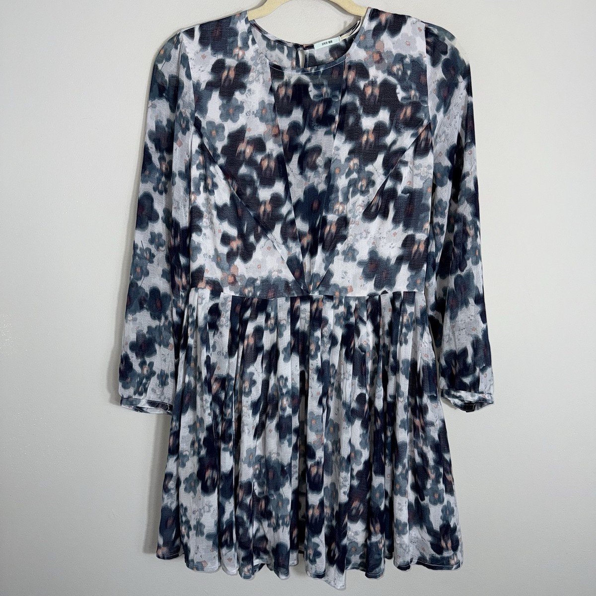 Kimchi Blue Urban Outfitters Layered Semi Sheer Dress-Blue White Pink-Size 6 | eBay Kimchi Blue Urban Outfitters Layered Semi Sheer Dress-Blue White Pink-Size 6 | eBay