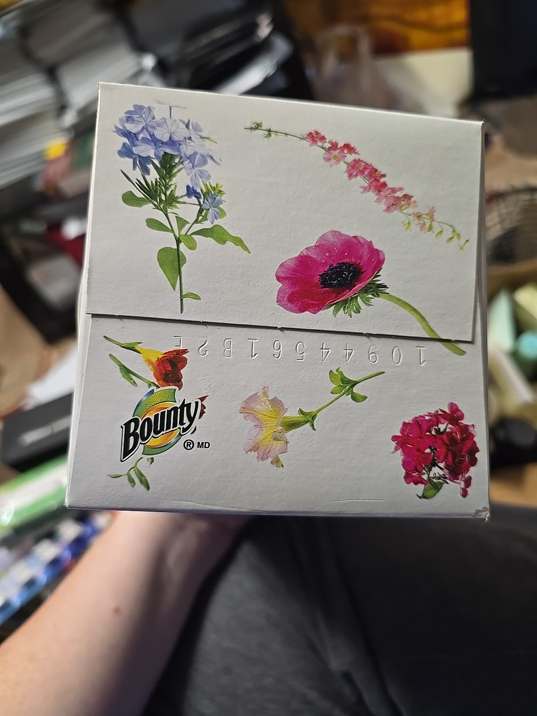 Bounty Paper Towels In A Box 40 2 Ply Towels Emboss Pattern Design NIB 2000 