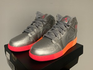 jordan 1 mid metallic silver