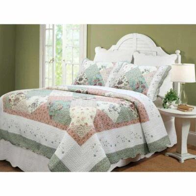 BEAUTIFUL COZY COTTAGE WHITE PINK GREEN PURPLE FLORAL VINTAGE ROSE QUILT SET