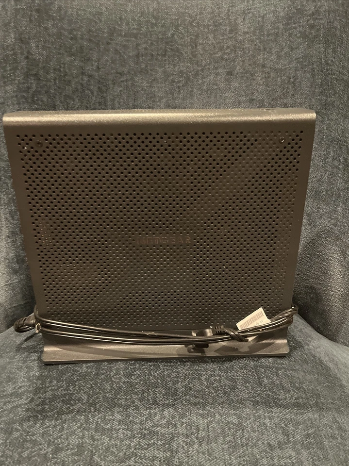 Netgear C7100V Nighthawk AC1900 WiFi Cable Modem Router - Image 4 of 4