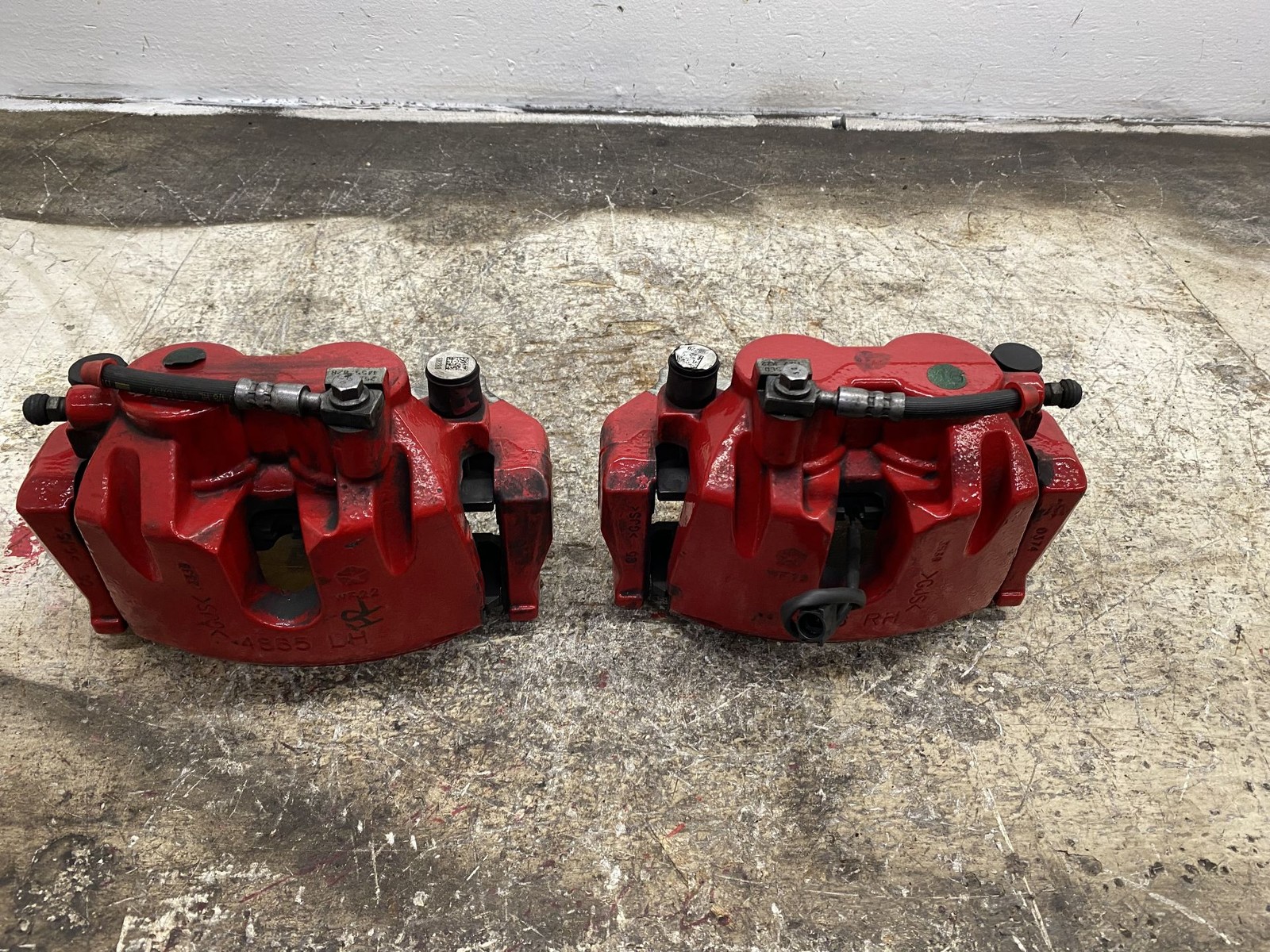 2017-2024 MASERATI LEVANTE OEM FRONT LEFT RIGHT BRAKE CALIPER SET (2) RED *36K*