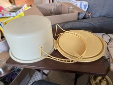 Tupperware 684-7 Round Cake Carrier Keeper Container Vintage