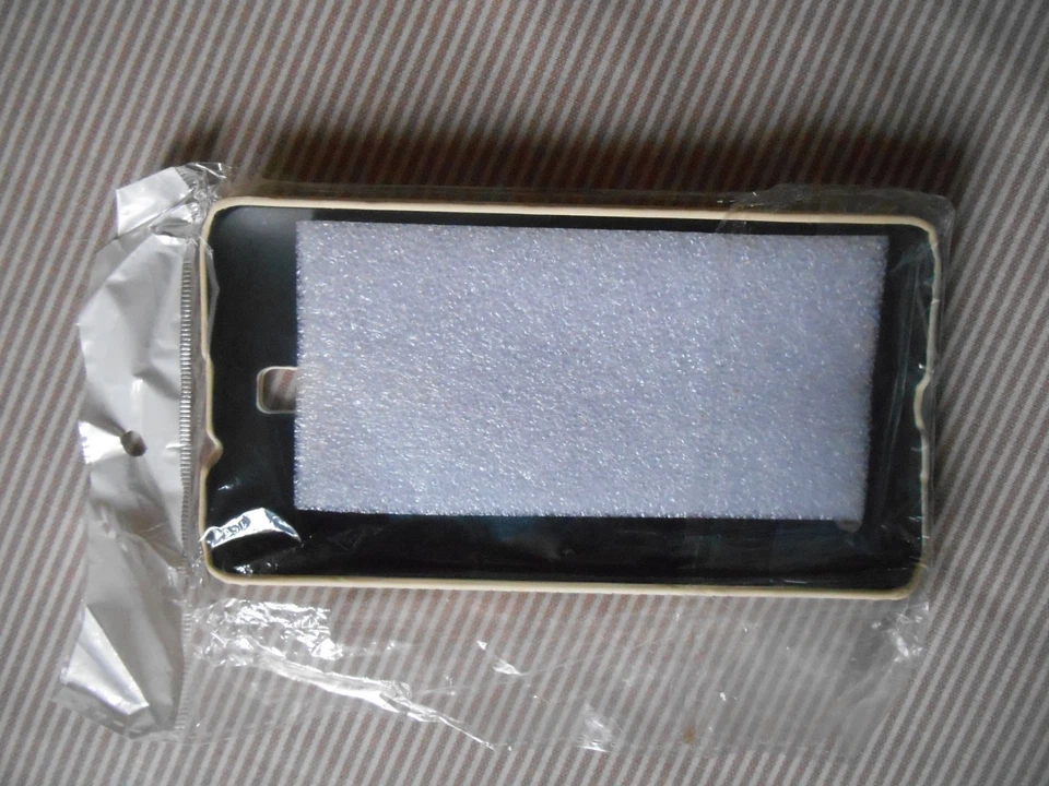 ASUS ZENFONE 2 ZE551ML, ZE550ML COVER CREAM PATTERN BNIP - Image 4 of 4