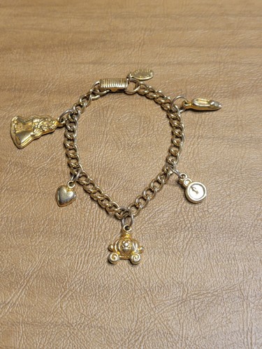 Bracelet Applause Charm Cinderella Prince Slipper Gold Tone Vintage Signed - Picture 5 of 22