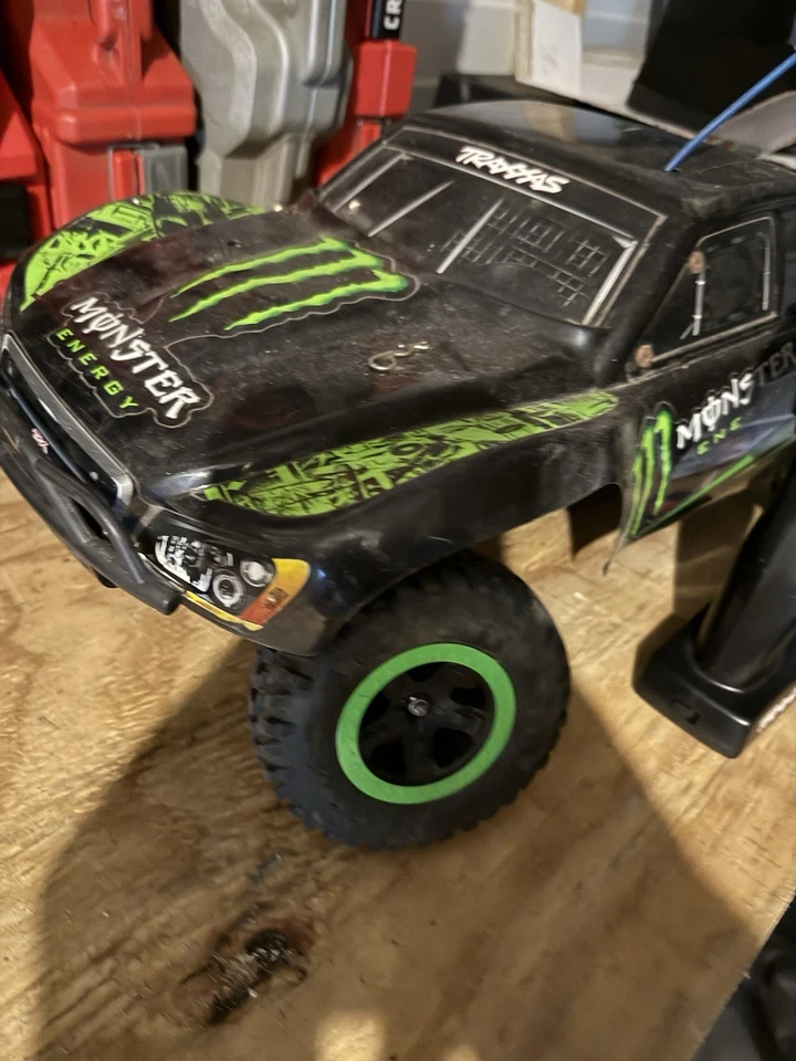 Traxxas Monster Energy Slash Edition RC Car Rare Near Mint Condition - Image 2 of 3