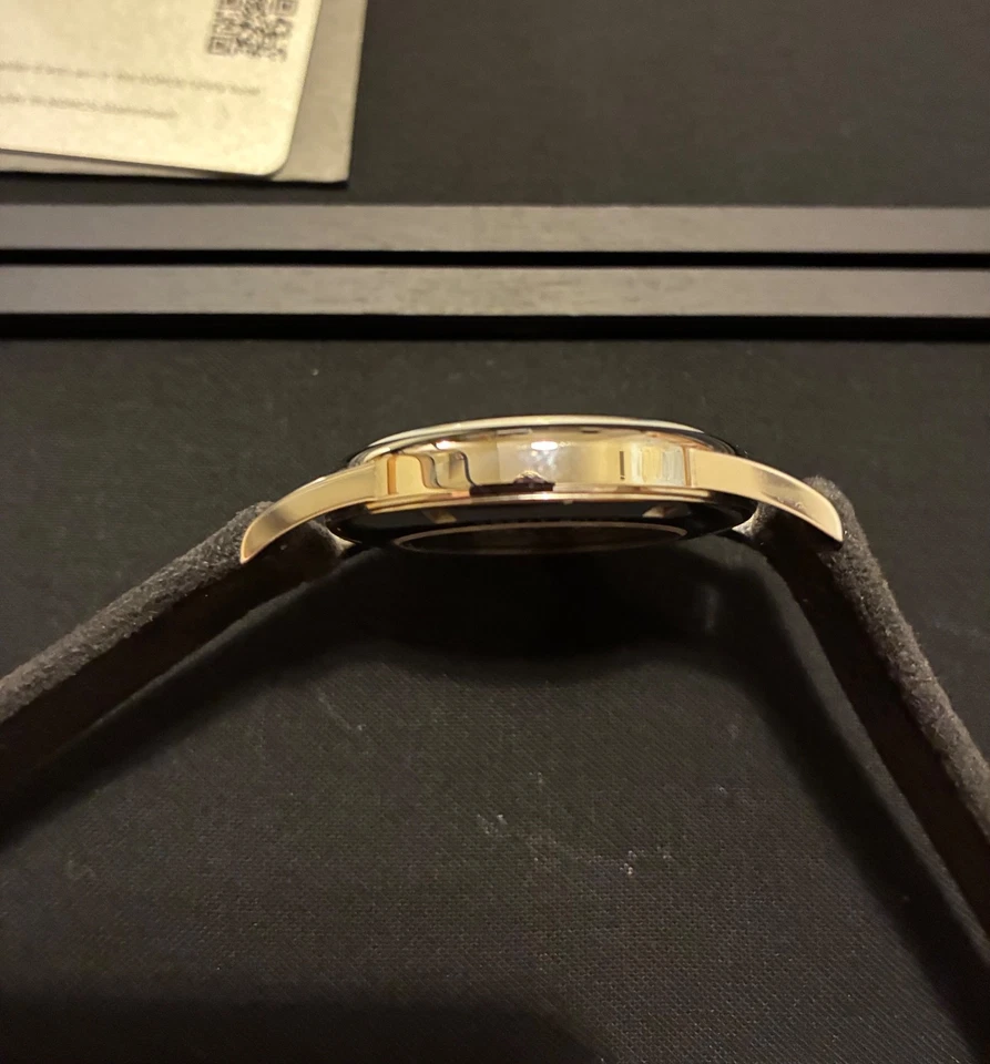 NOMOS Club Campus 38 Noche, Referencia 738 Foto 3 de 4