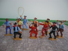 TIMPO WILD WEST  10 COWBOYS WITH WEAPONS TOY SOLDIERS