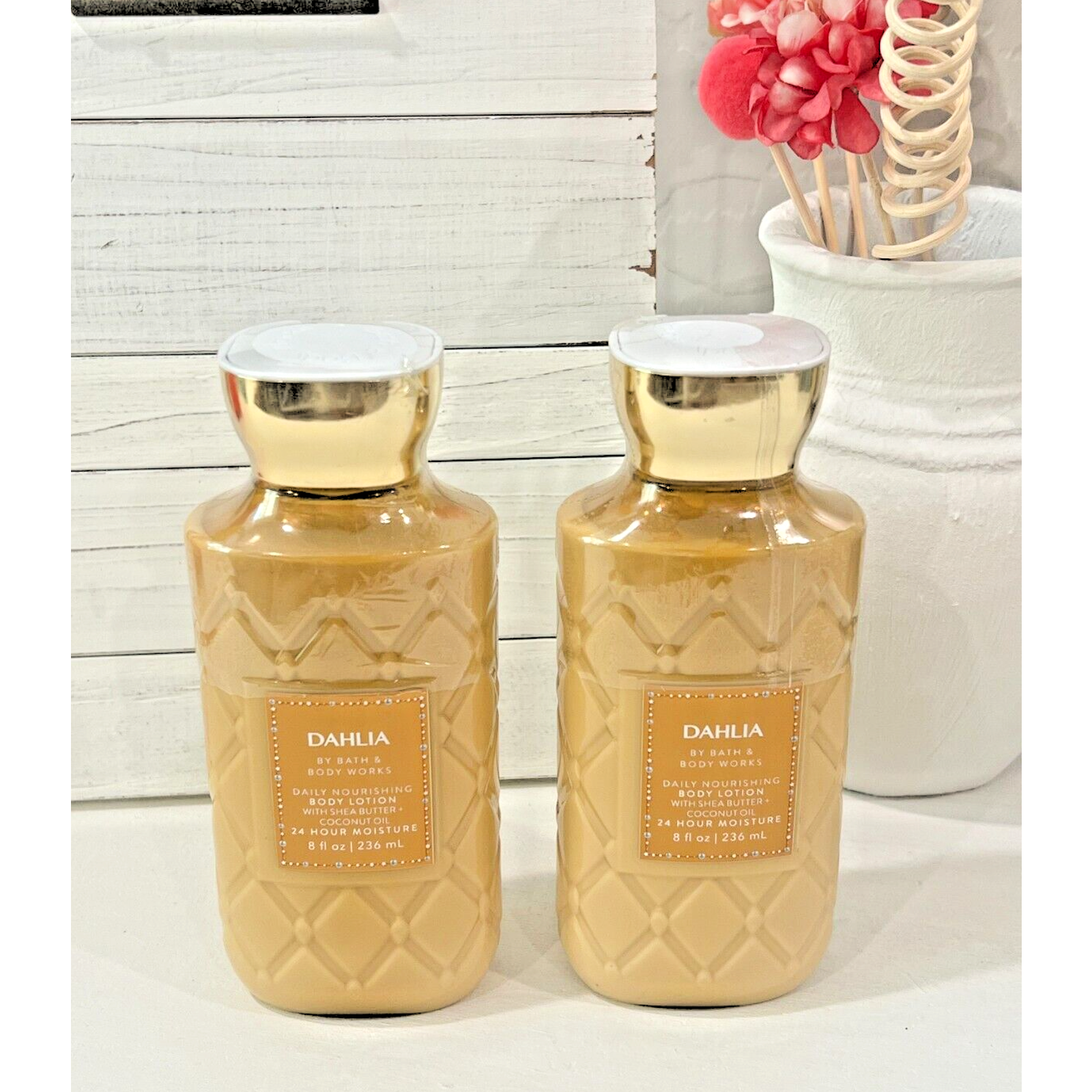 2 DAHLIA by BATH AND BODY WORKS BODY LOTION 8 FL OZ FULL SIZE NEW