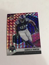 DANIELLE HUNTER #134  2021 PANINI NFL MOSAIC - PINK CAMO PARALLEL