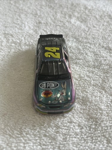 Jeff Gordon 1/64 #24 Dupont Wizard of Oz Chevy Diecast Loose - Picture 2 of 6