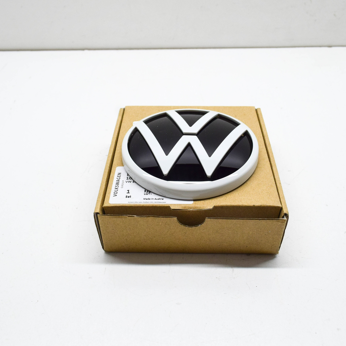 NEW VOLKSWAGEN ID.3 E11 REAR TRUNK BOOTLID BADGE EMBLEM