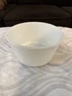 VTG SUNBEAM MIXER BOWL LARGE GLASBAKE WHITE MILK GLASS WITH POUR SPOUT