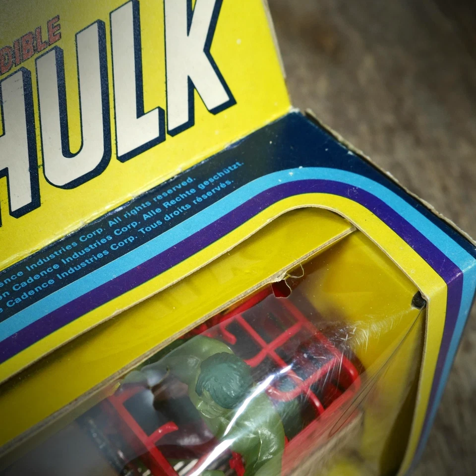 De colección Corgi 264, El Increíble Hulk Mazda Pick Up & Figure Foto 3 de 4