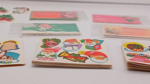 Lotto di 140 pezzi adesivi ed etichette natalizie vintage anni 60-70. Molto carino! D2073 - Foto 9 di 10