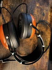 HiFi Man Sundara Closed Back Headphones - HiFiMan Over Ear Planar Maple Wood