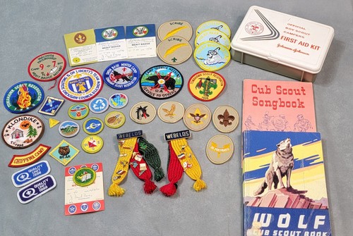 BOY SCOUTS OF AMERICA Assorted PATCHES Manuals & MORE Lot