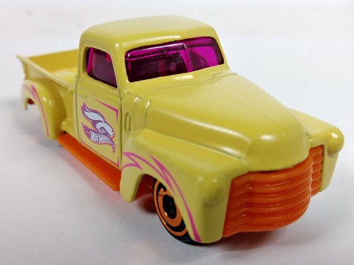'52 Chevy Pickup Hot Wheels 2023 Spring Series 2/5 Yellow AeroDisc 1:64 Loose - Picture 3 of 8