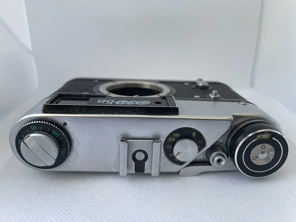 fed 5b camera, In USA, 35 Mm Range Finder Camera, BODY ONLY- No Lens.   Works - Image 3 of 4