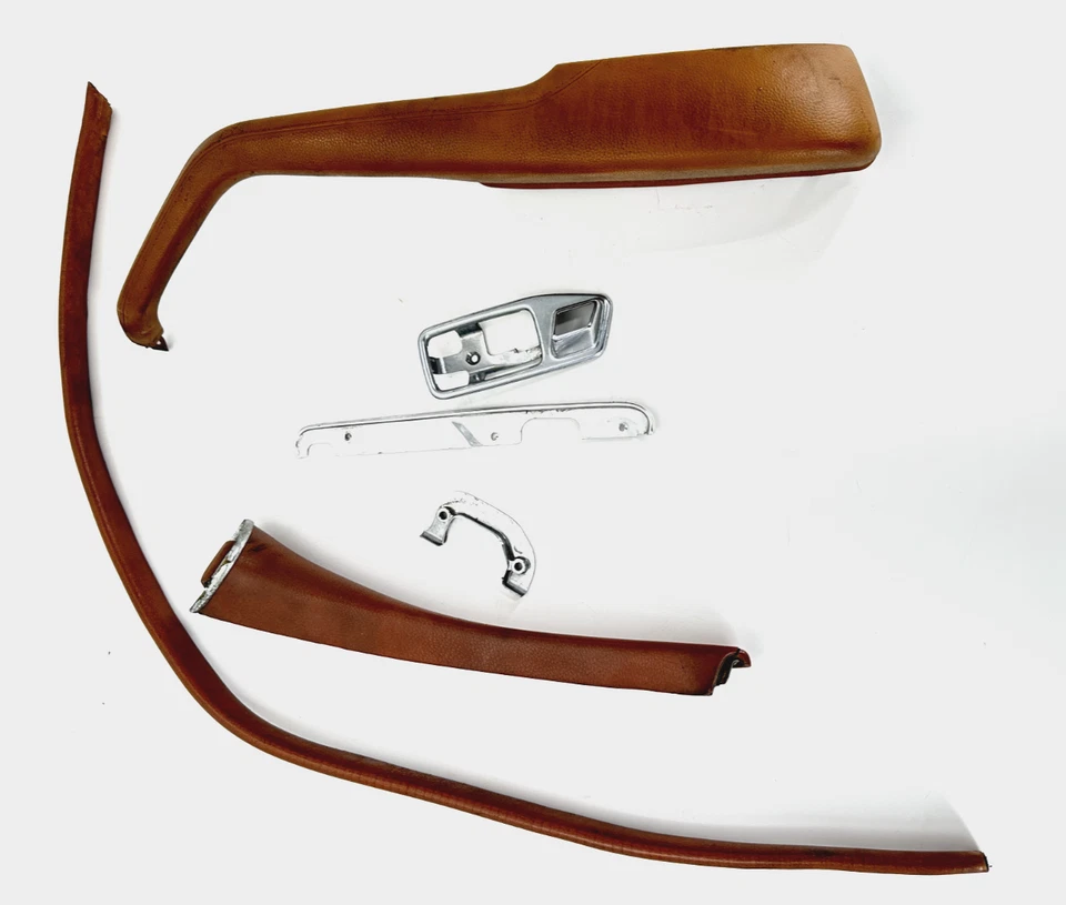 1976 MERCEDES 450 SE W116 FRONT LEFT DOOR PANEL TRIM ASSEMBLY OEM - Imagem 2 de 4