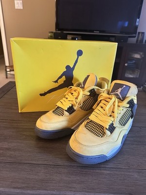 Nike Air Jordan 4 Retro Lightning CT8527-700 Men's Size 10 Preowned Yellow White