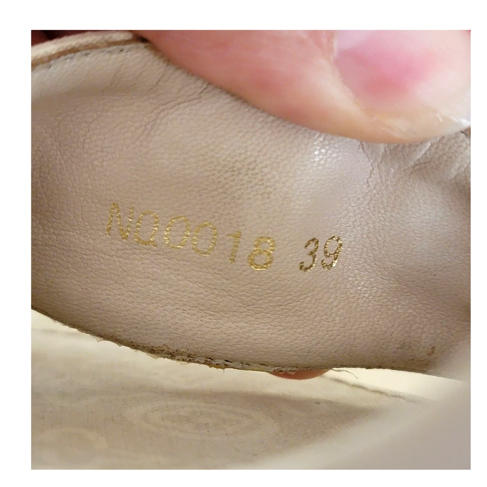 Sandálias Louis Vuitton vintage monograma salto gatinho couro branco mulas 9 39 - Imagem 3 de 4