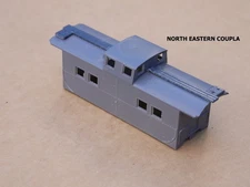 RCR - HO MODERN CABOOSE UNDECORATED 2+2 STANDARD COUPLA