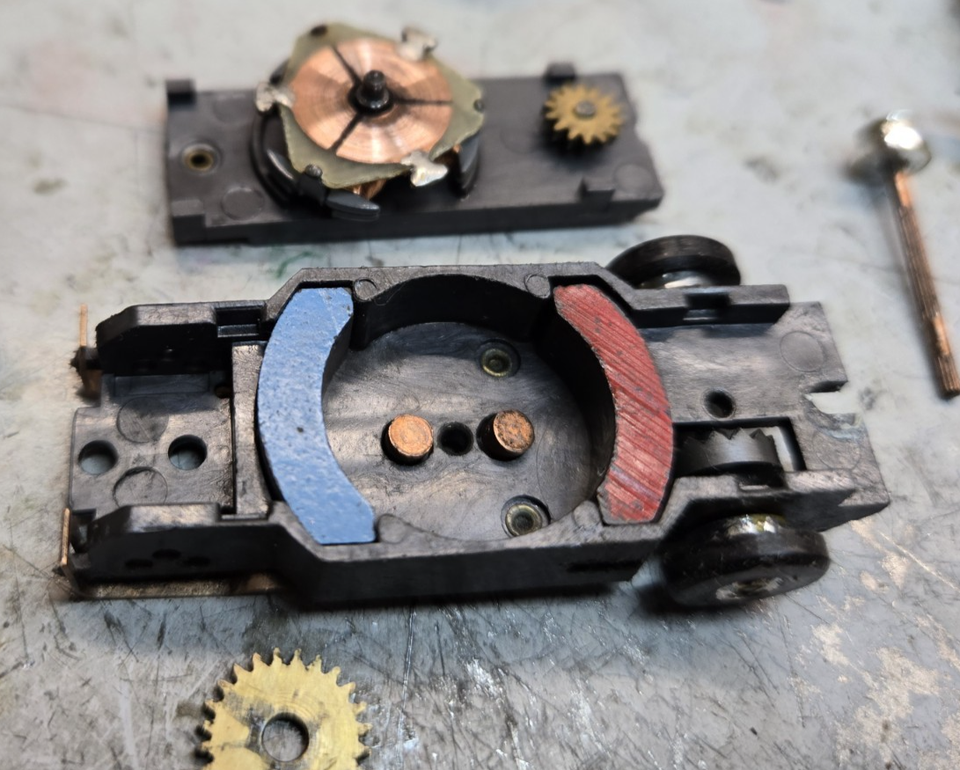 Vintage Aurora T-Jet Solid Rivet Chassis on