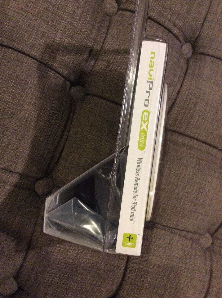BRAND NEW SEALED NaviPro Ex Mini - Wireless Remote for iPod Mini - Image 2 of 4