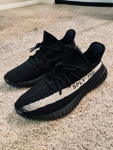 Replica Yeezy Boost 350 V2 Review - 1:1 Fake High Quality Fake Yeezys