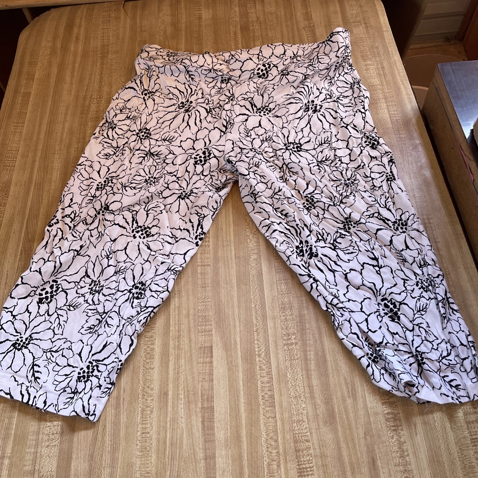 Espresso Capris 1X
Opens in a new window or tab