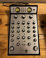 Omnitronic TRM-222 2-Channel Analogue DJ Mixer Filter EQ Isolator XLR Silver