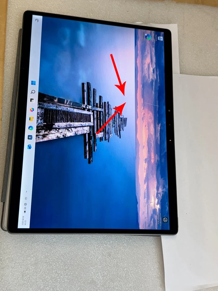 Dell Latitude 7320 Detachable 13 Zoll Tablet i5-1140G7 16GB 512GB (Displaybruch) - Bild 2 von 4