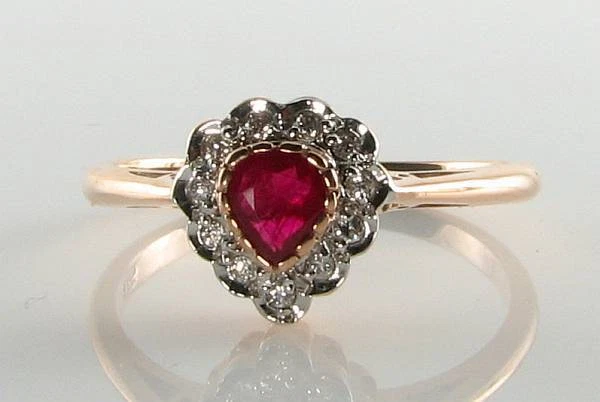 9CT 9K Oro Rosa Rubí Corazón Cluster Halo Diamante Anillo Art Deco Talla Libre