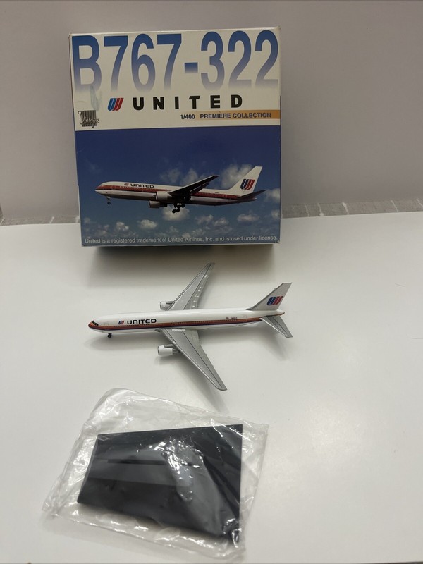Dragon Wings 1:400 UNITED AIRLINES OLD COLORS B 767-322