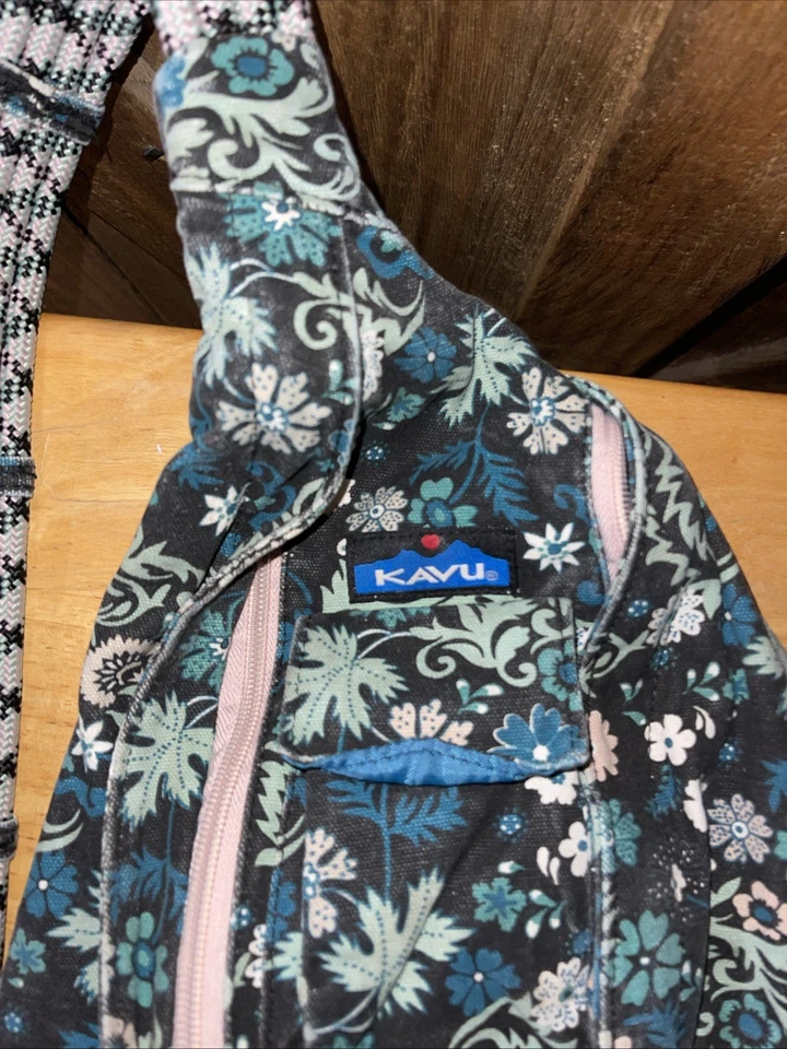 KAVU Bolso de Cuerda Mochila Bandolera Floral Algodón Multicolor Bandolera Cartera a Juego Foto 4 de 4