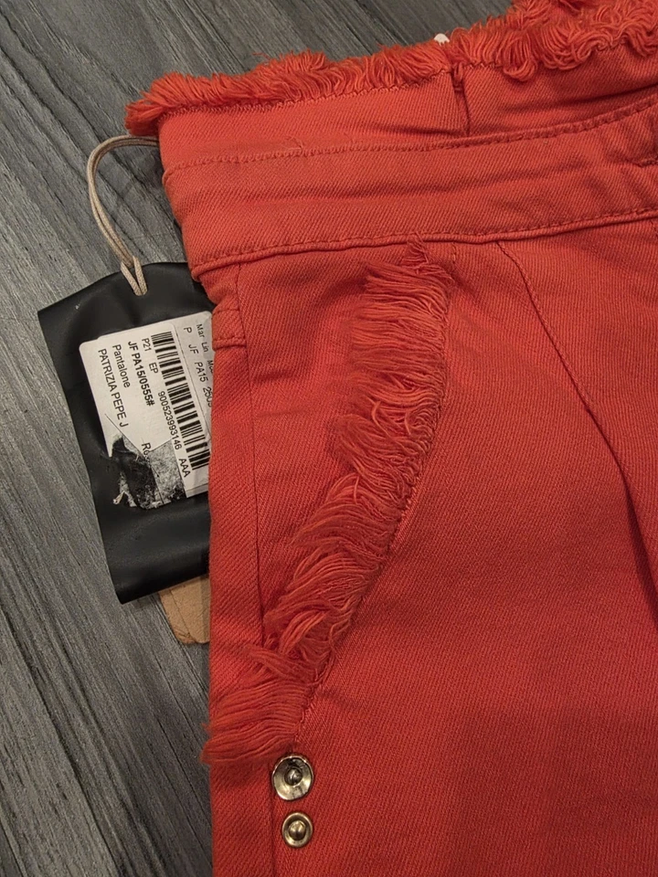Pantalón de mezclilla Patrizia Pepe niña joven rojo vacaciones pierna ancha talla mediana $122 Foto 3 de 4