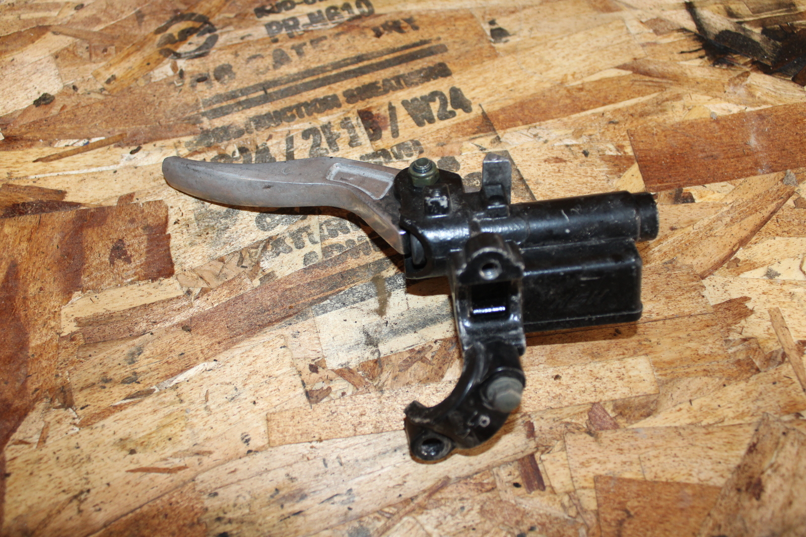 2006 KAWASAKI KX250 FRONT BRAKE MASTER CYLINDER W/ LEVER 505 eBay