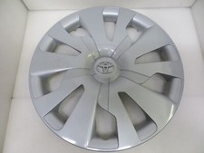 Toyota Yaris 2015-2017 15 10 Spoke Silver Wheel Cover Hubcap - 1 - 61176