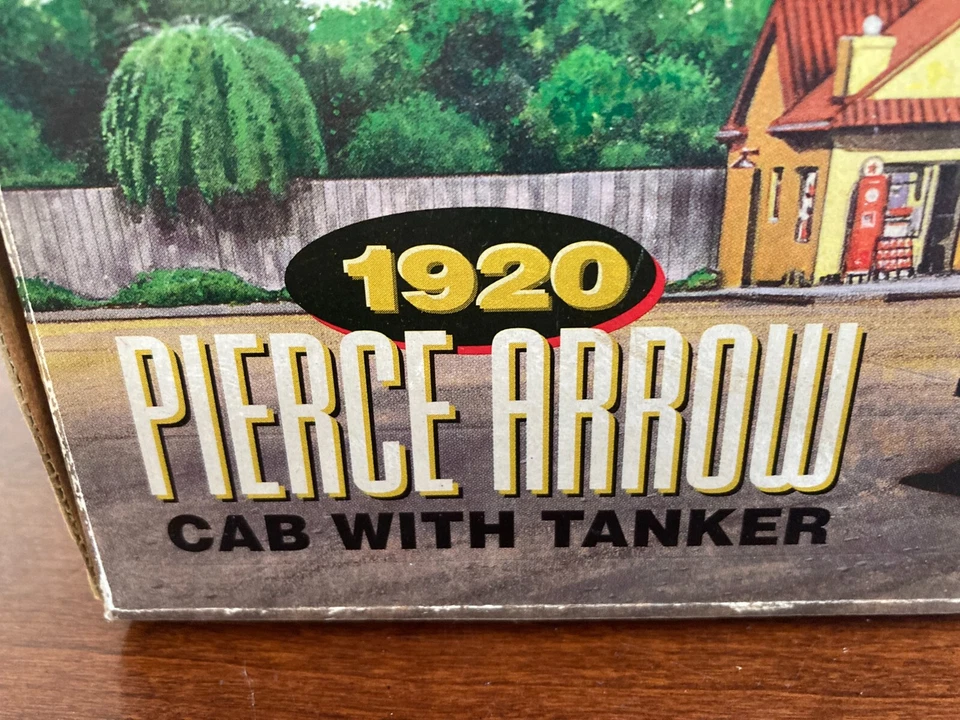 Toy Trucks 1920 Texaco Pierce Arrow Cab with Tanker Die Cast Metal Bank - Image 2 of 4