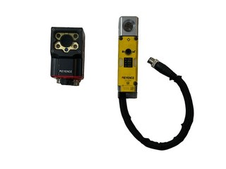 Set 2 lettori codici KEYENCE 1x SR 1000W 1x GS 53PC sensore di sicurezza