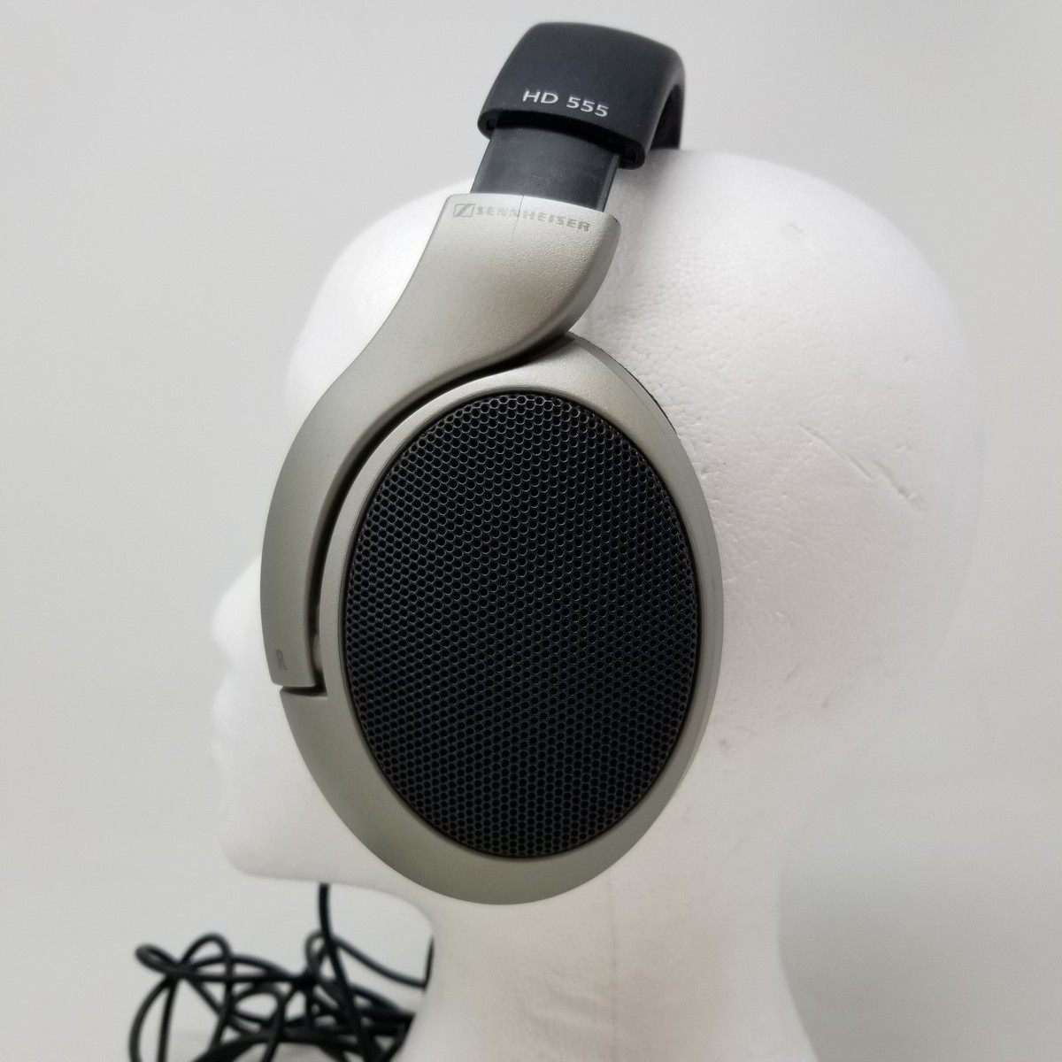 Sennheiser HD 555 有線ヘッドホン Sennheiser HD 555 有線ヘッドホン Sennheiser(ゼンハイザー